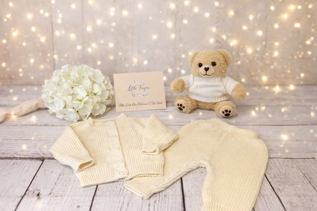 Neutral Knitted Baby Gift Set