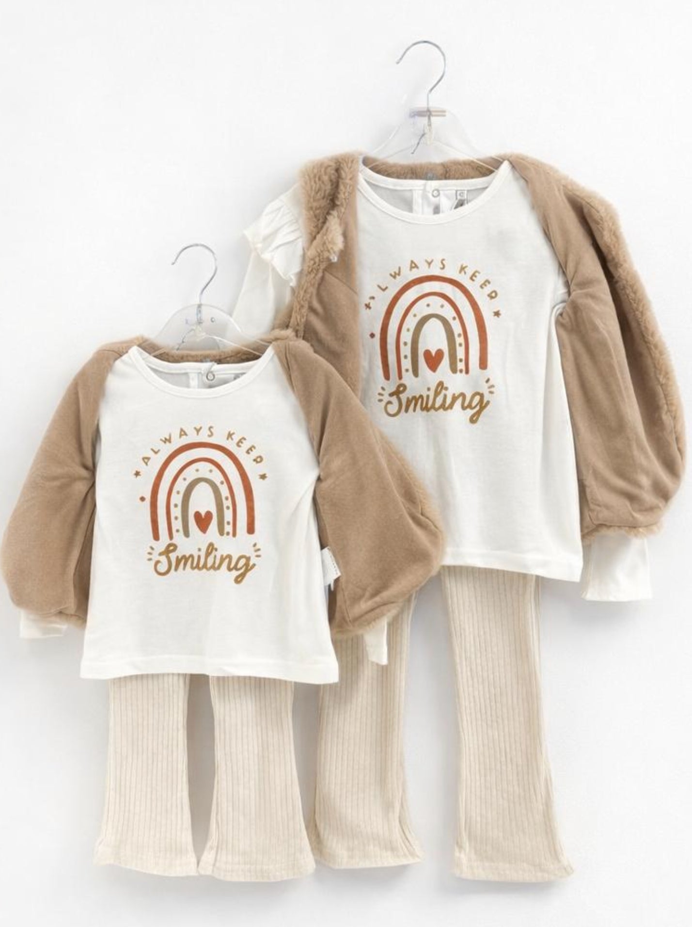 Lily & Jack Neutral Outfit Set