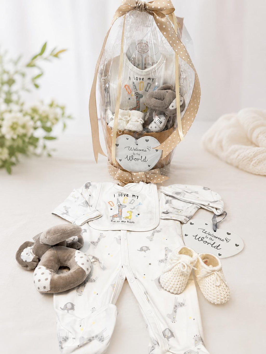 Luxury Neutral New Baby Gift Hamper